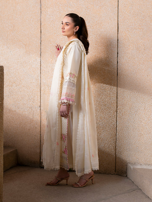 DR-05 | 3 PC Luxury Lawn