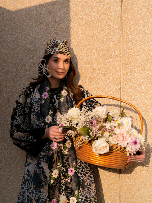 DR-14 | 3 PC Luxury Lawn