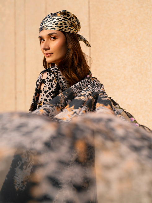 DR-14 | 3 PC Luxury Lawn