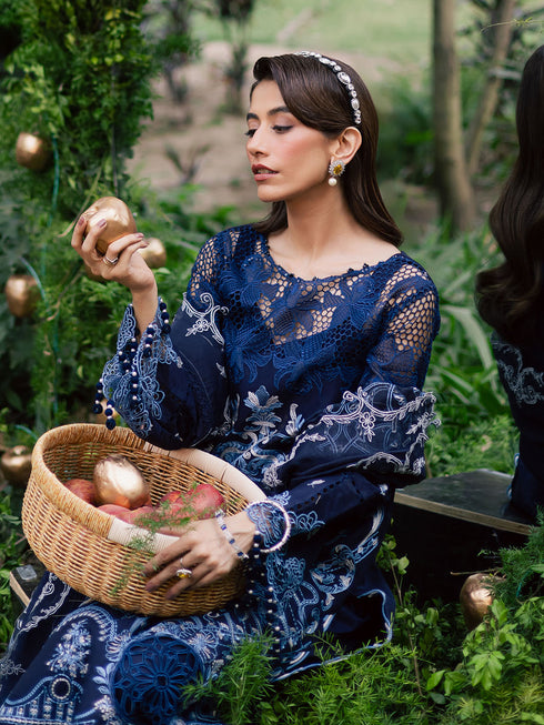 ET - 01 | 3 PC Luxury Lawn