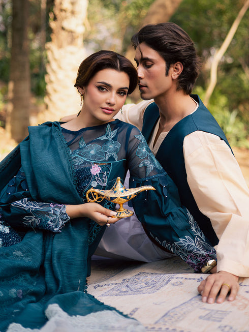 ET - 05 | 3 PC Luxury Lawn