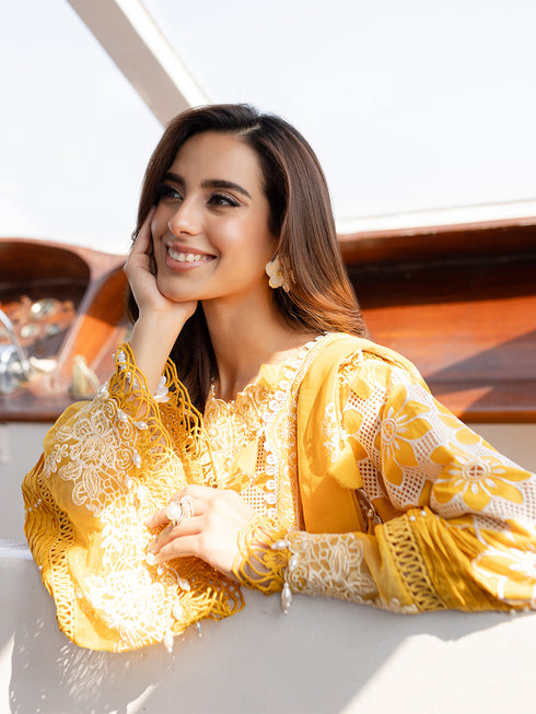 MS-02 | 3 PC Luxury Lawn